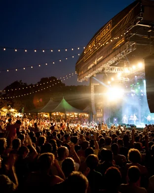 New Orleans Jazz And Heritage Festival: Stevie Nicks, Rod Stewart & Kings of Leon: Weekend 1 - 4 Day Pass