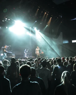 Live concert by Kenneth Brother