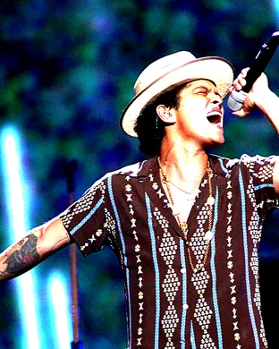 Bruno Mars, Raye & DJ Pee.Wee